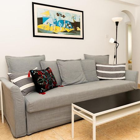 Olivia Mackenzie 2 Bedroom Flat With Pool Larnaca Bagian luar foto